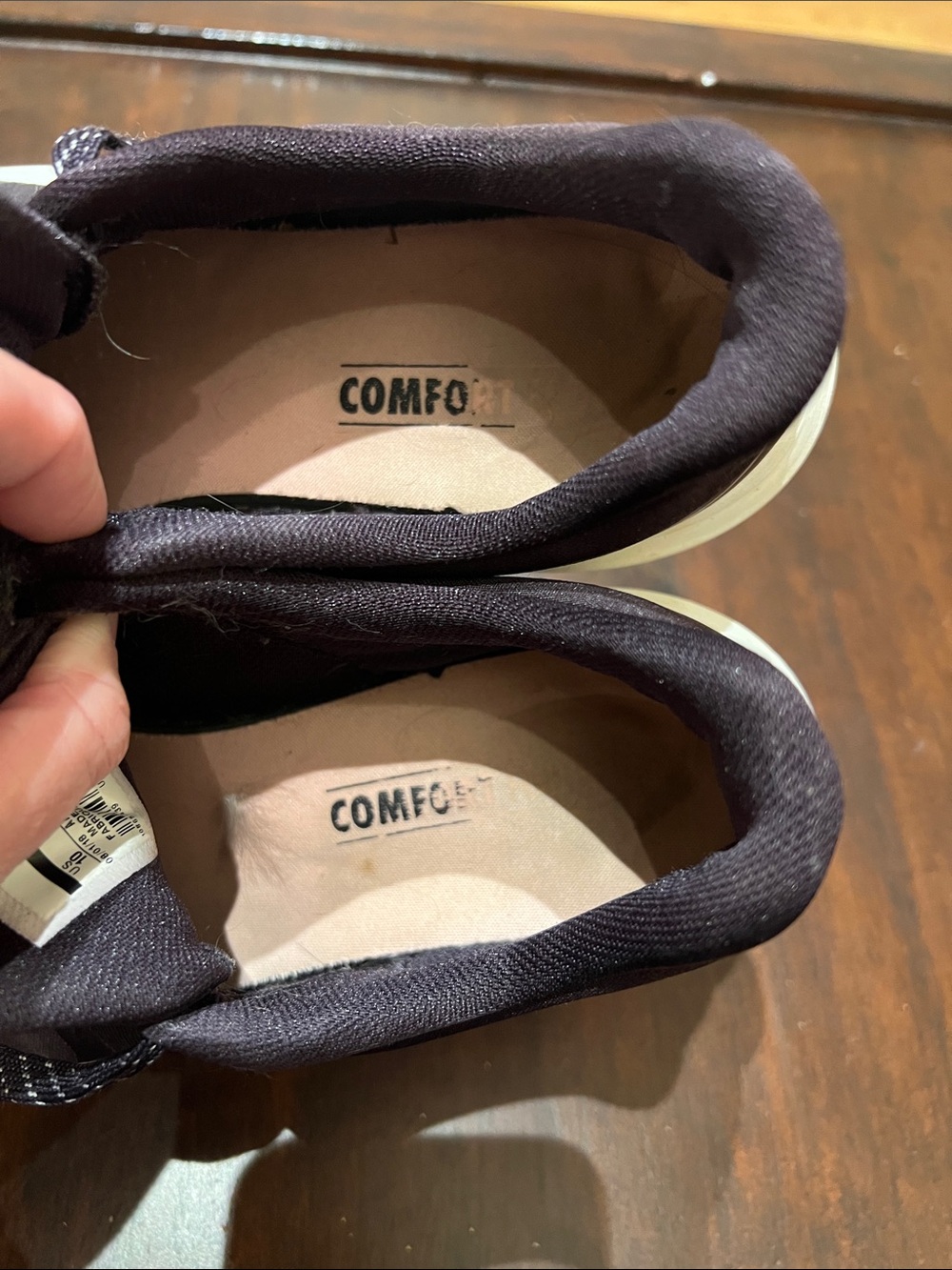 Nike Running Shoes - Picture 8 of 11